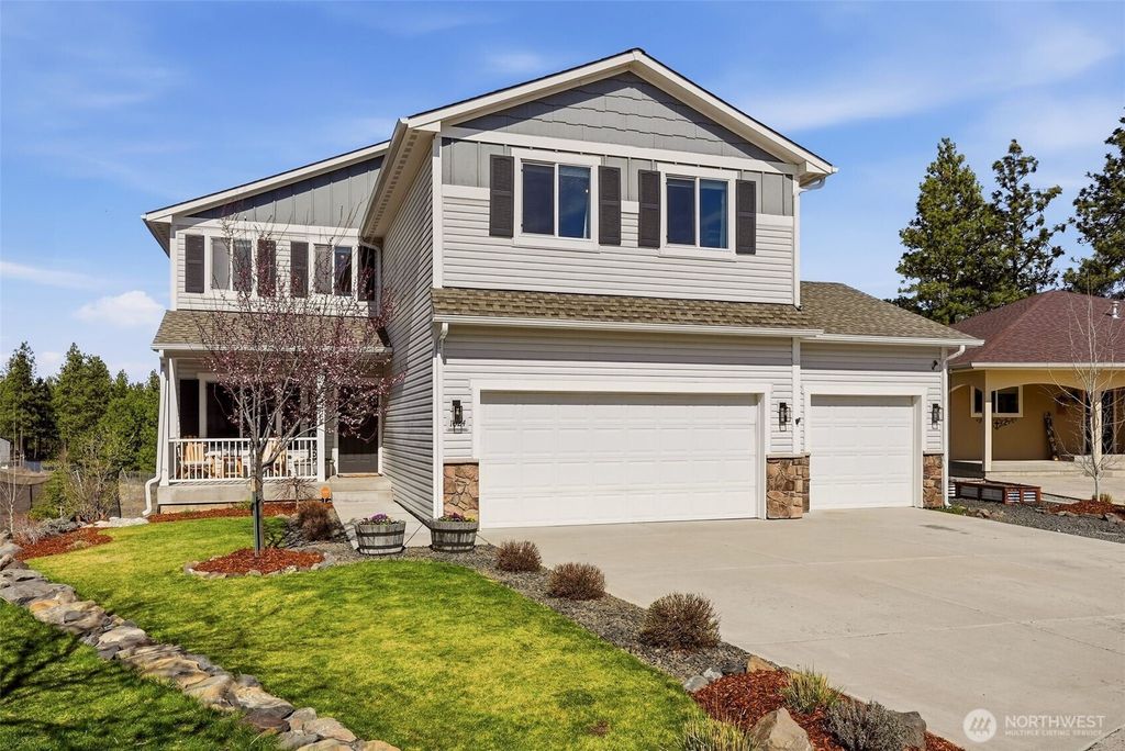 Photo of 1024 S Vandals Court, Spokane, WA 99224 (MLS # 2515397)