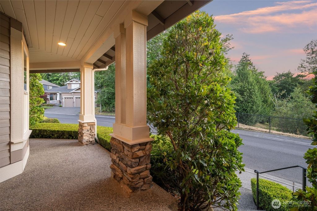 Photo of 108 239th Way SE, Sammamish, WA 98074 (MLS # 2421276)