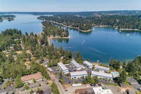 Photo of 924 Shorewood Drive #C28, Bremerton, WA 98312 (MLS # 2567371)