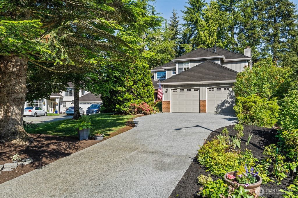 Photo of 12924 50th Place W, Mukilteo, WA 98275 (MLS # 2377204)
