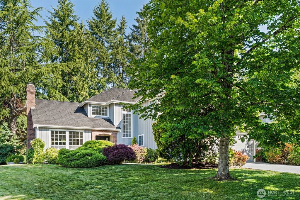 Photo of 12924 50th Place W, Mukilteo, WA 98275 (MLS # 2377204)