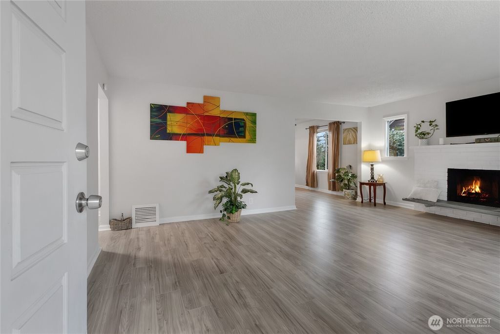 Photo of 4817 N 28th Street, Tacoma, WA 98407 (MLS # 2469050)