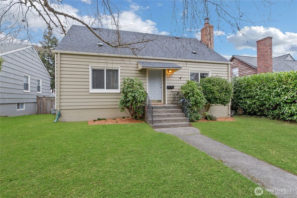 Photo of 4817 N 28th Street, Tacoma, WA 98407 (MLS # 2469050)