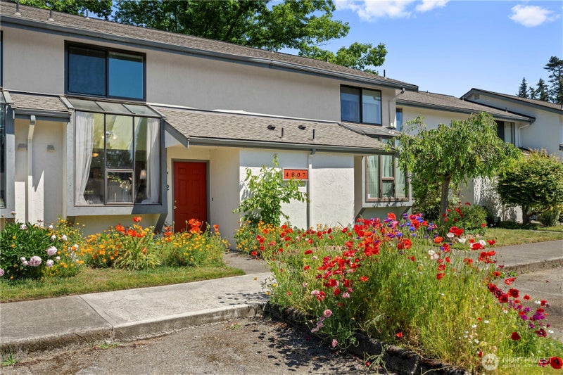 4807 76th Street NE 12