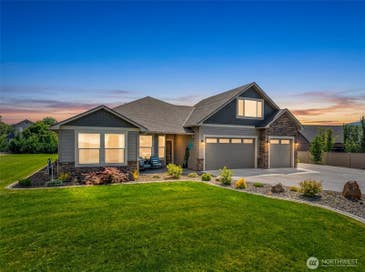2777 NW Arlenes Court East Wenatchee WA 98802