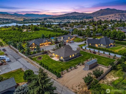 Photo of 2777 NW Arlenes Court, East Wenatchee, WA 98802 (MLS # 2544341)