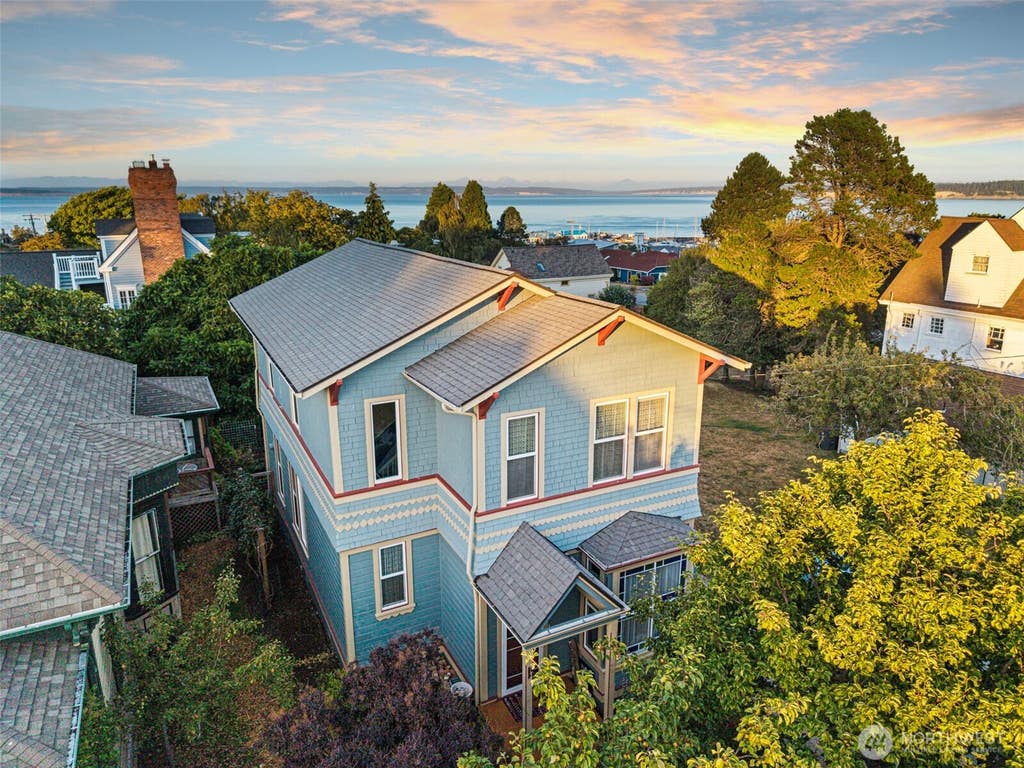Photo of 530 Adams Street, Port Townsend, WA 98368 (MLS # 2567471)