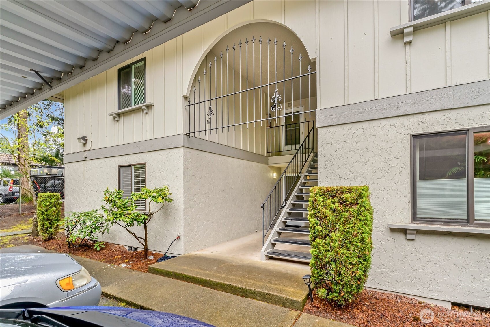 12505 NE 117th Place J1