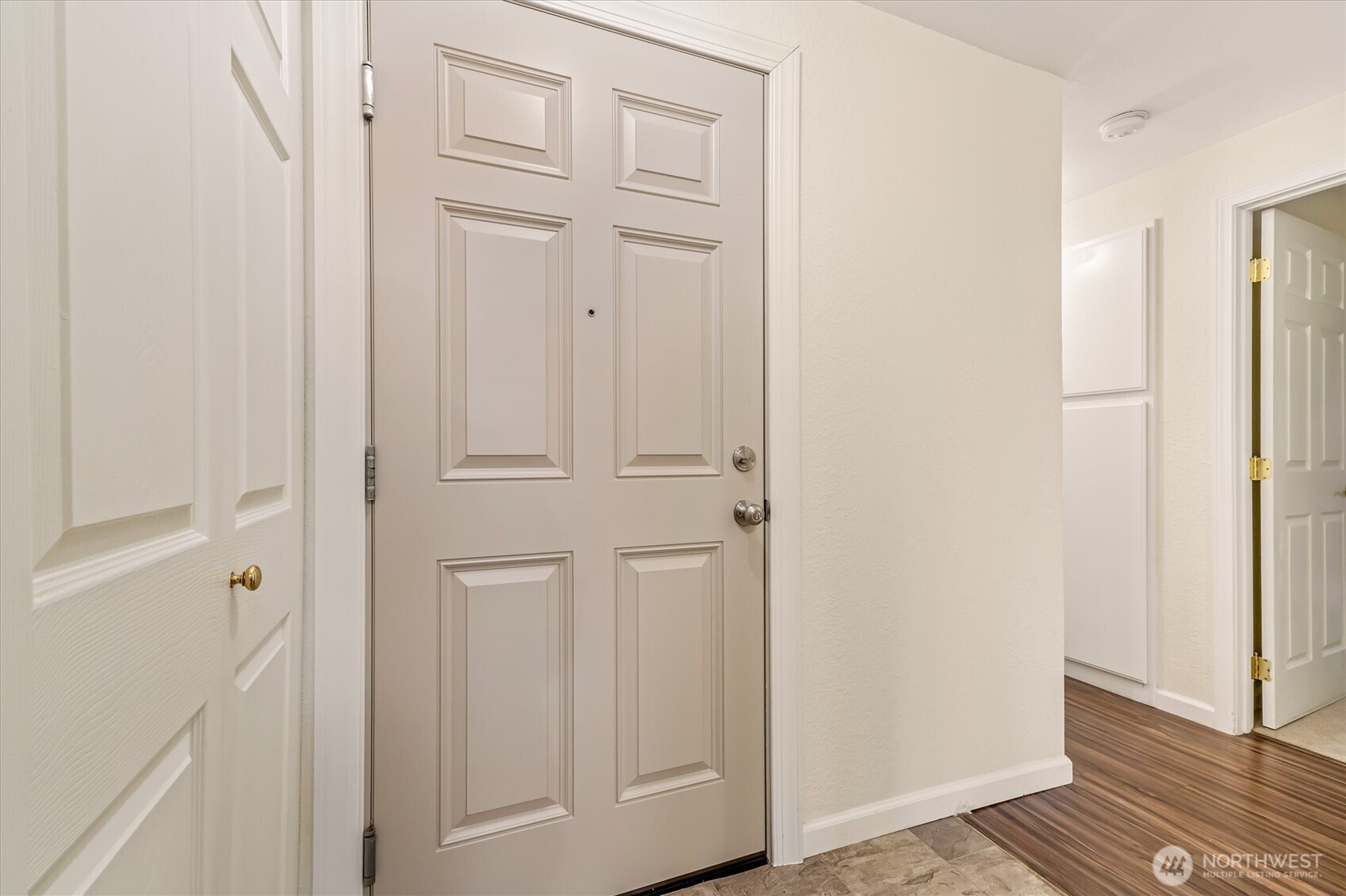 12505 NE 117th Place J1