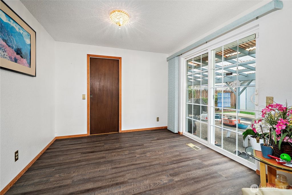 Photo of 15401 Meridian Avenue N, Shoreline, WA 98133 (MLS # 2490678)