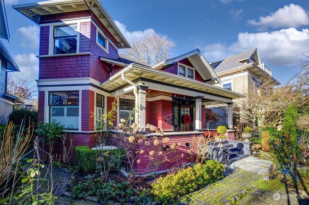 Photo of 931 20th Avenue E, Seattle, WA 98112 (MLS # 2323778)