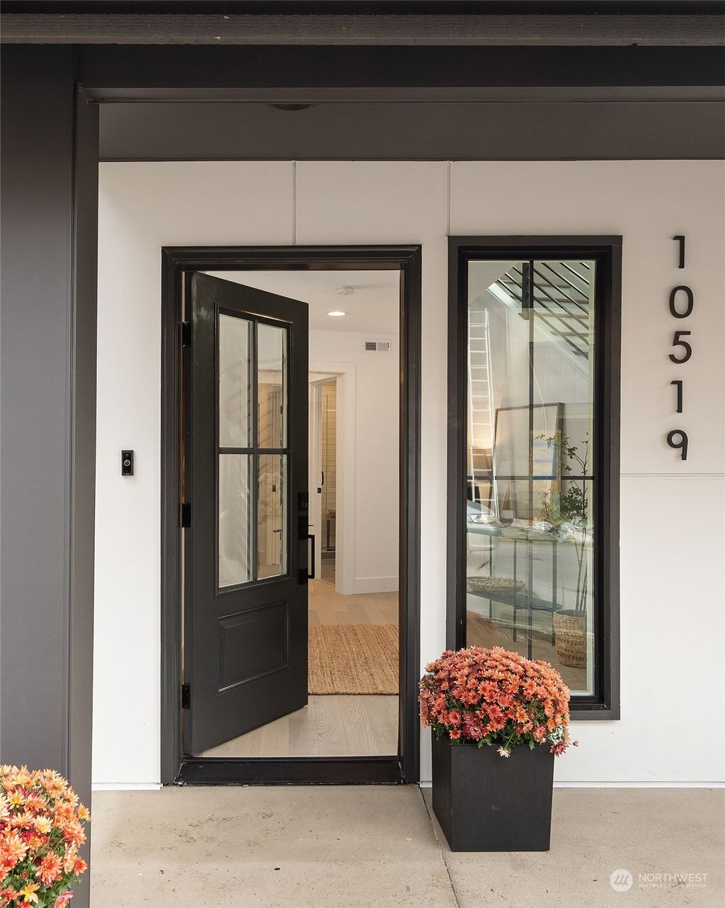 Photo of 10519 SE 10th Lane, Bellevue, WA 98004 (MLS # 2026069)