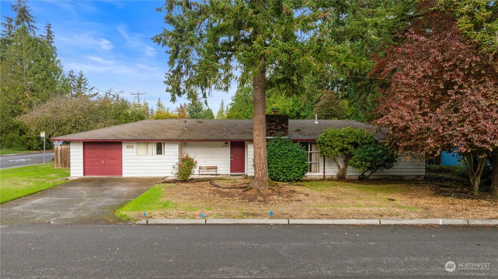 Photo of 16404 SE 12th Street, Bellevue, WA 98008 (MLS # 2306794)