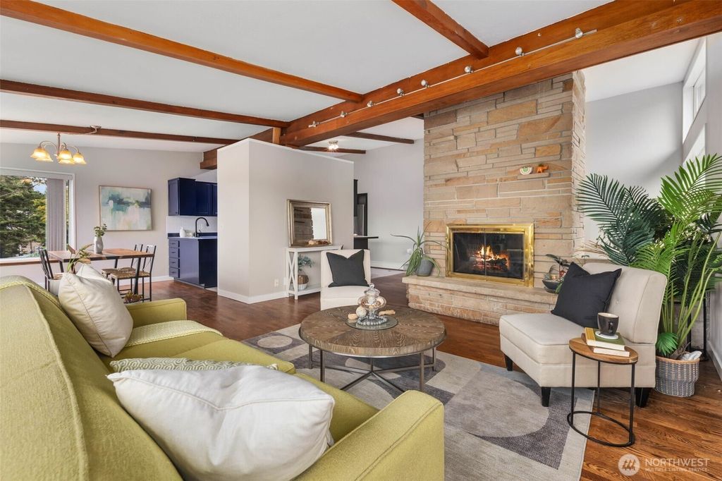 Photo of 1400 SW Thistle Street, Seattle, WA 98106 (MLS # 2431219)