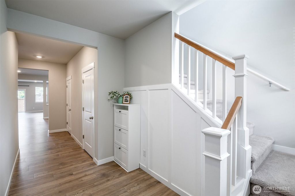 Photo of 18611 111th Avenue E, Puyallup, WA 98374 (MLS # 2540813)
