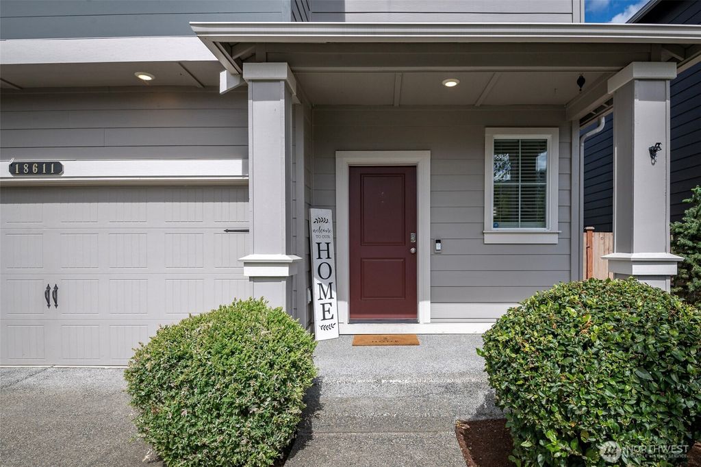 Photo of 18611 111th Avenue E, Puyallup, WA 98374 (MLS # 2540813)