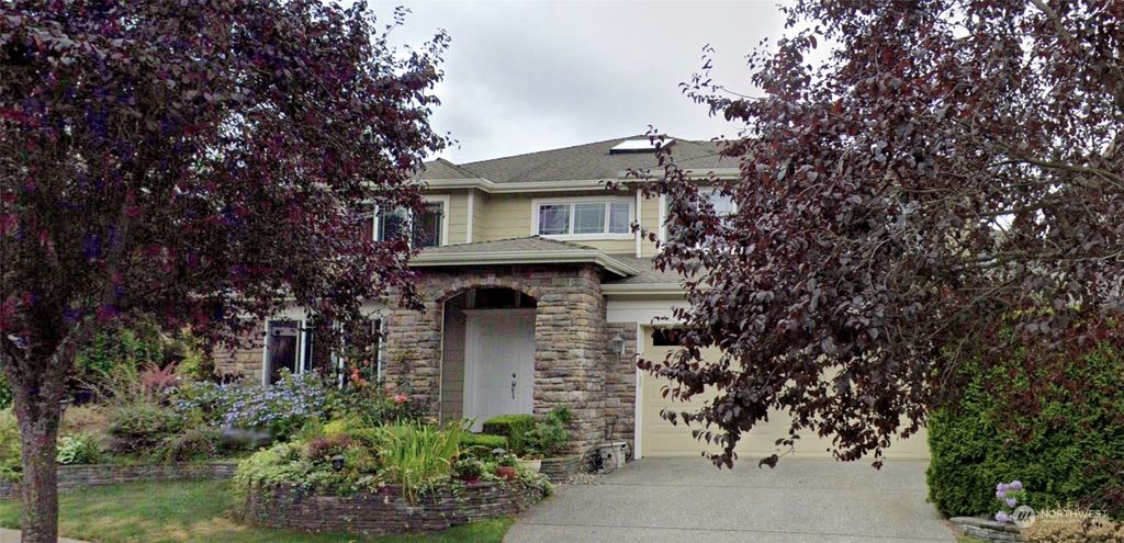 Photo of 13104 NE 70th Drive, Kirkland, WA 98033 (MLS # 2177089)