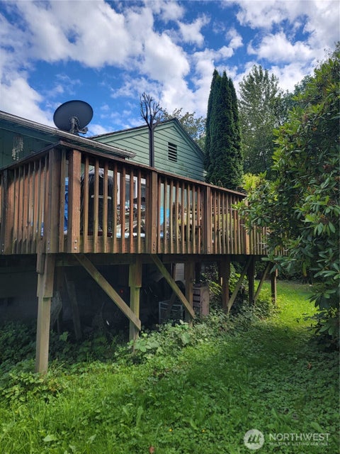Photo of 239 Water Street, Hamilton, WA 98255 (MLS # 2553784)