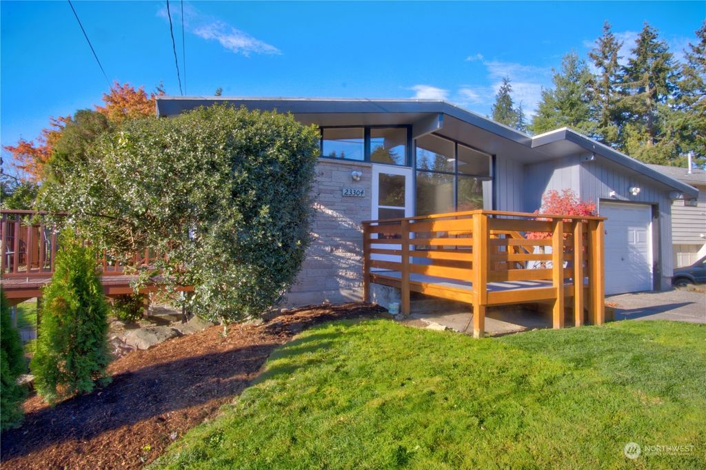 Photo of 23304 66th Avenue W, Mountlake Terrace, WA 98043 (MLS # 2309709)