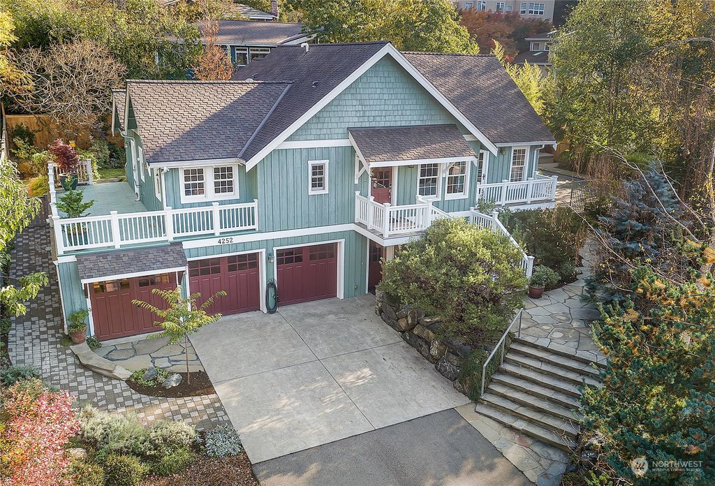 Photo of 4252 85th Avenue SE, Mercer Island, WA 98040 (MLS # 2016313)
