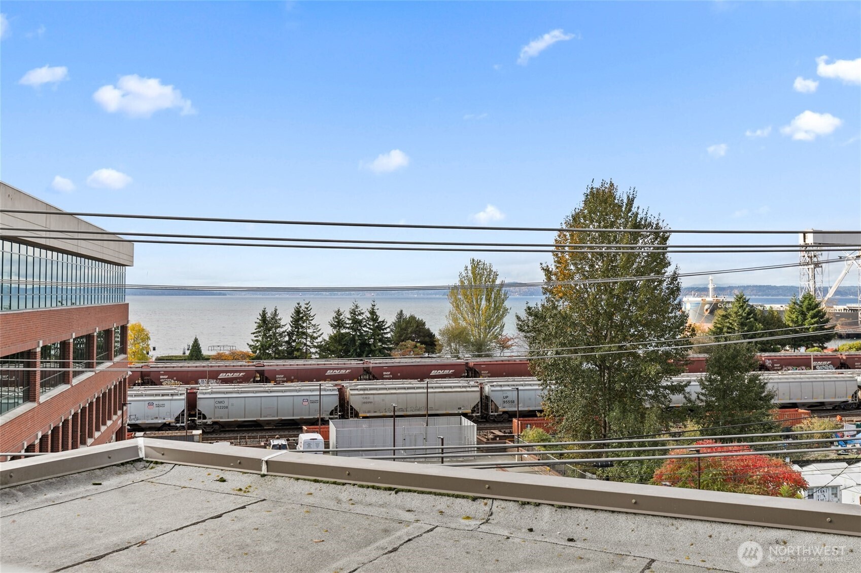 500 Elliott Avenue W 504