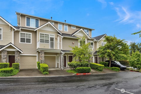 Photo of 1601 NE Katsura Street #103, Issaquah, WA 98029 (MLS # 2527794)