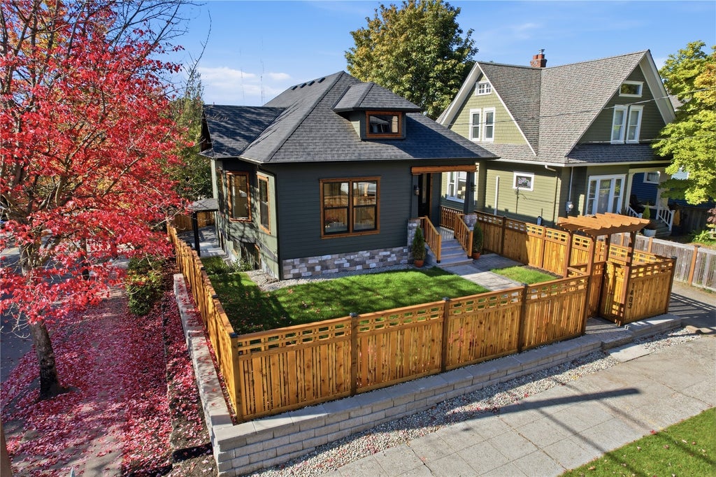 Photo of 1403 31st Avenue, Seattle, WA 98122 (MLS # 2599262)