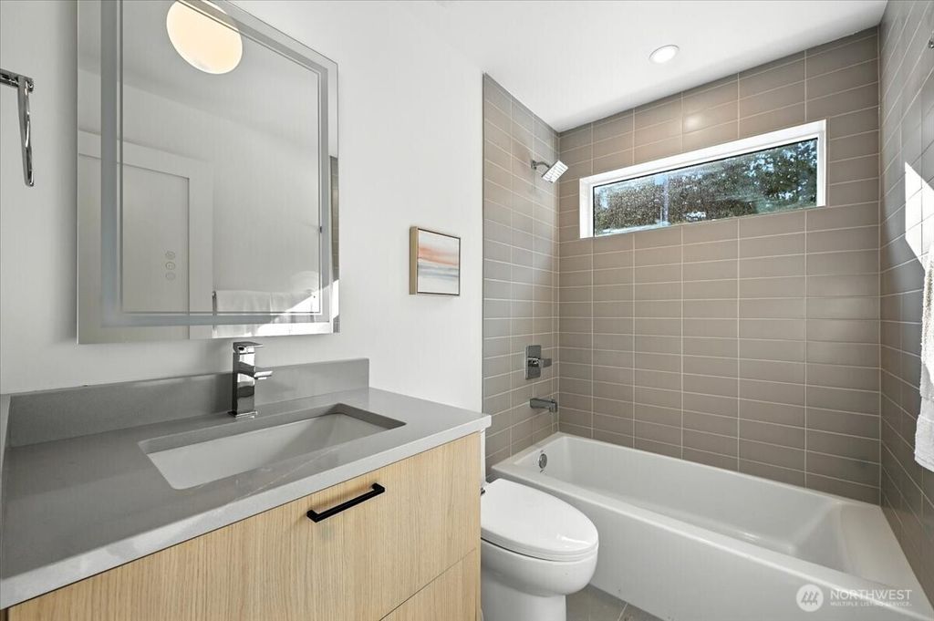 Photo of 7522 31st Avenue NE, Seattle, WA 98115 (MLS # 2430194)