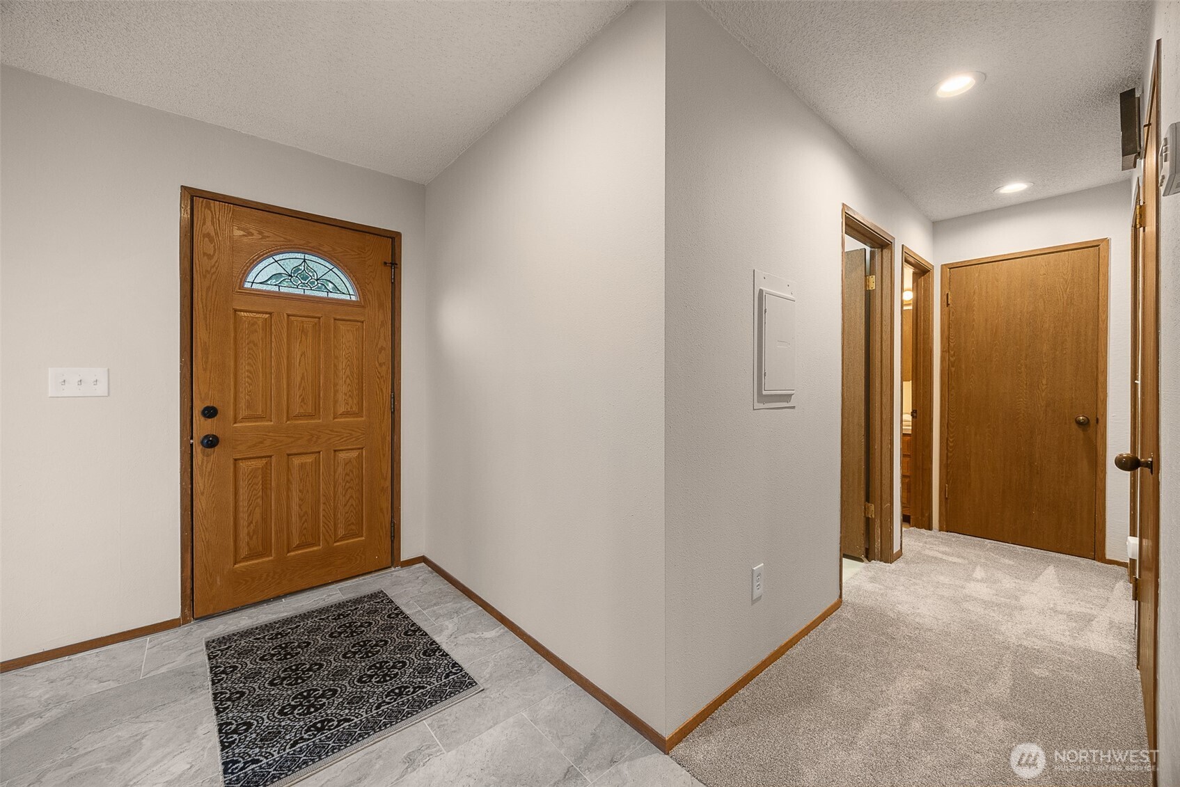 8106 53rd Avenue W A