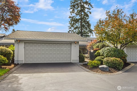 Photo of 1821 NW 195th Street #11, Shoreline, WA 98177 (MLS # 2589620)