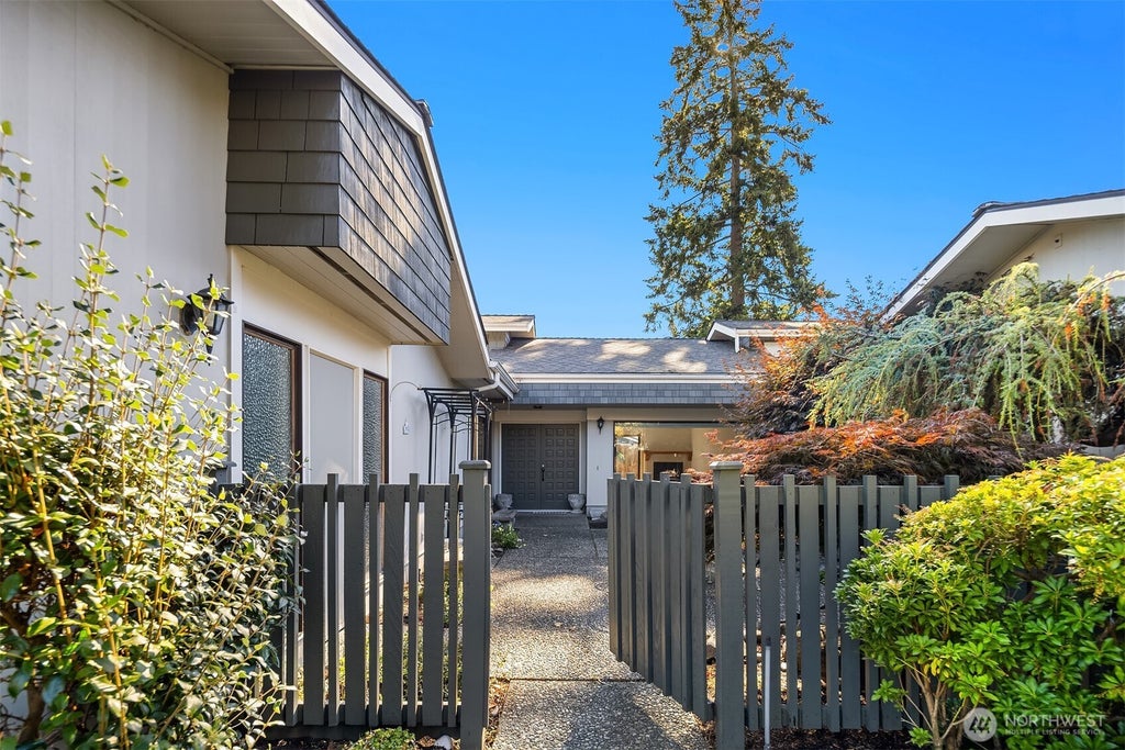 Photo of 1821 NW 195th Street #11, Shoreline, WA 98177 (MLS # 2589620)