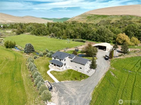 Photo of 101 Gallaher Road, Dayton, WA 99328 (MLS # 2513859)