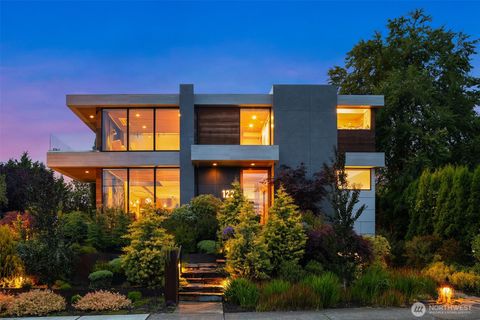 Photo of 122 10th Avenue, Kirkland, WA 98033 (MLS # 2480297)