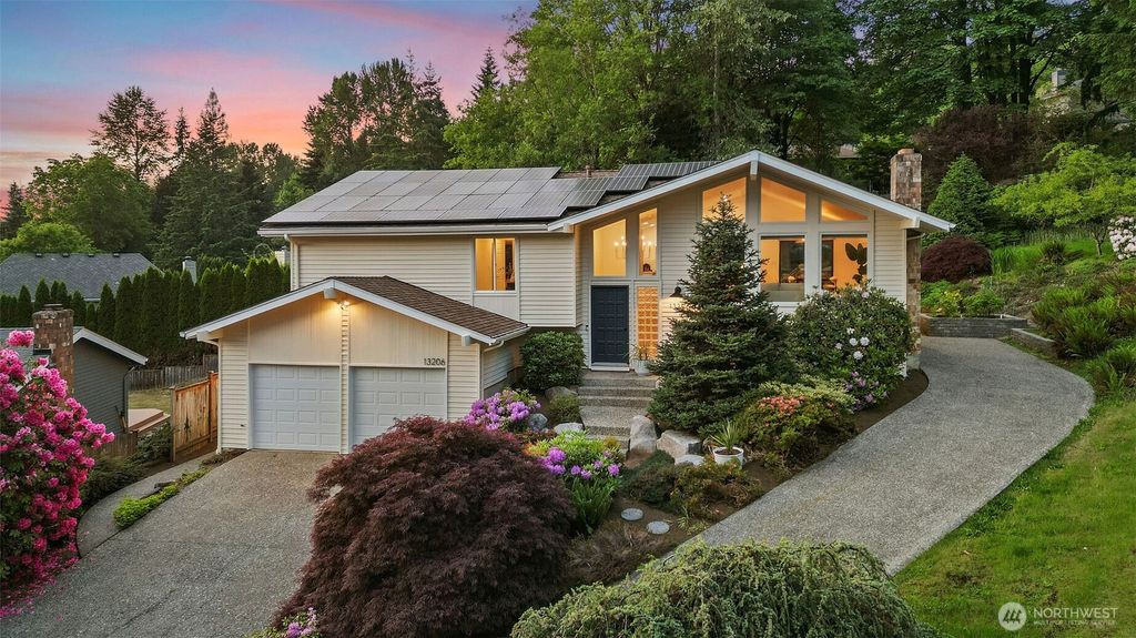 Photo of 13206 SE 57th Street, Bellevue, WA 98006 (MLS # 2382234)