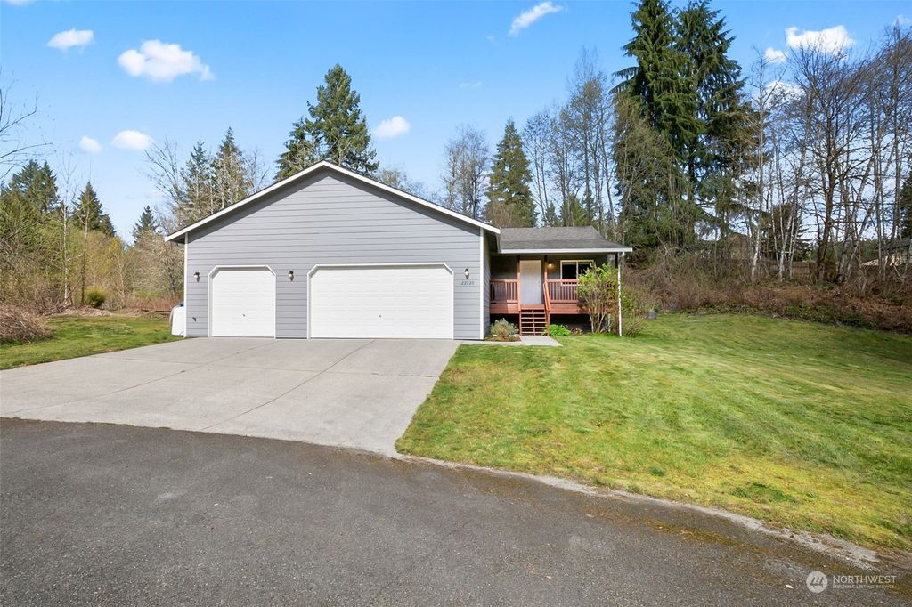 Photo of 22920 SW 35th Place NE, Granite Falls, WA 98252 (MLS # 2222975)