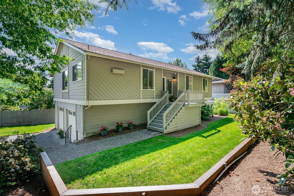 Photo of 12103 NE 161st Street, Bothell, WA 98011 (MLS # 2388827)