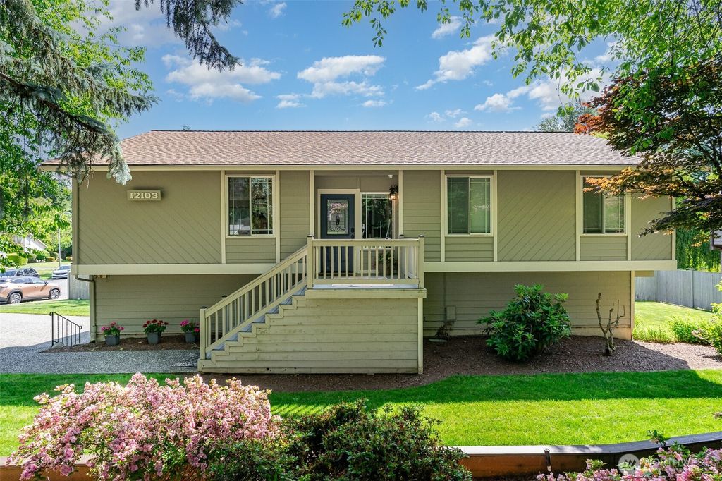 Photo of 12103 NE 161st Street, Bothell, WA 98011 (MLS # 2388827)