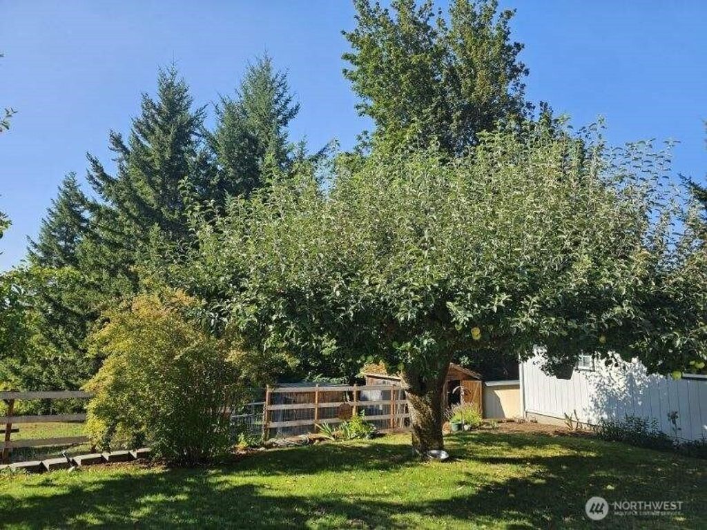 Photo of 2024 Lorraine Drive SE, Olympia, WA 98501 (MLS # 2477372)