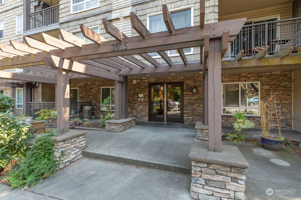 Photo of 3015 SW Avalon Way #307, Seattle, WA 98126 (MLS # 2286647)