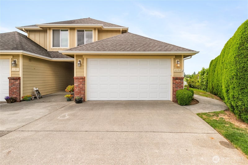 2019 Bender Park Blvd. 2