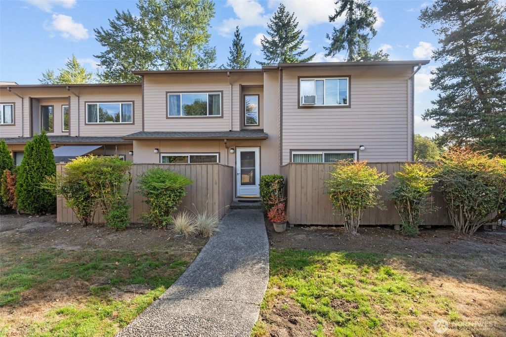 Photo of 20906 114th Place SE #17, Kent, WA 98031 (MLS # 2422833)