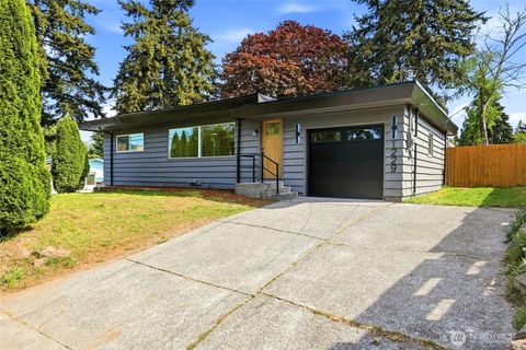 Photo of 1229 S 312th Street, Federal Way, WA 98003 (MLS # 2520674)
