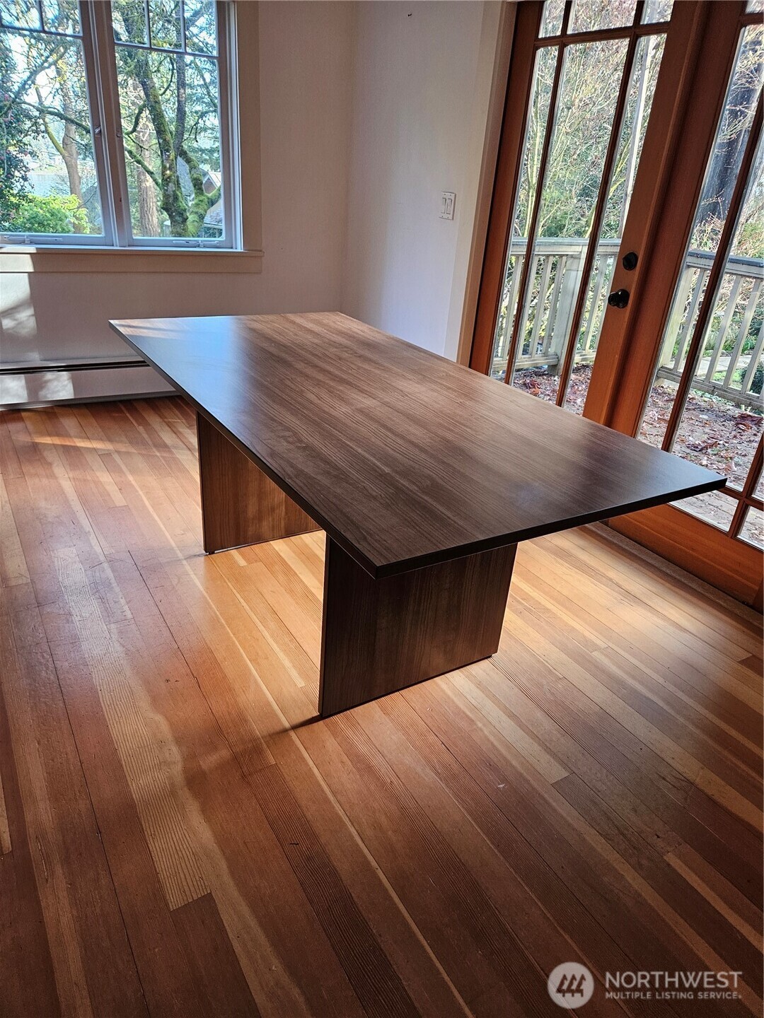 9380 Ferncliff Avenue NE