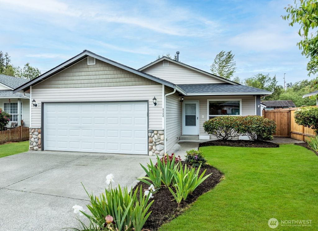 Photo of 6124 101st Place NE, Marysville, WA 98270 (MLS # 2372076)
