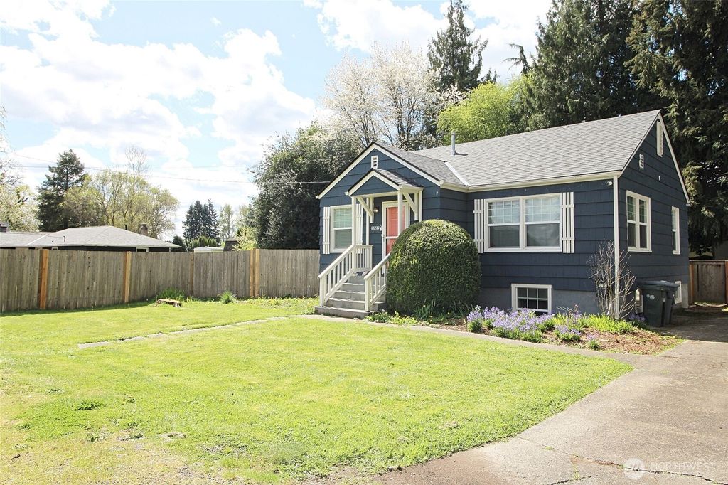 Photo of 5722 119th Avenue E, Puyallup, WA 98372 (MLS # 2511992)