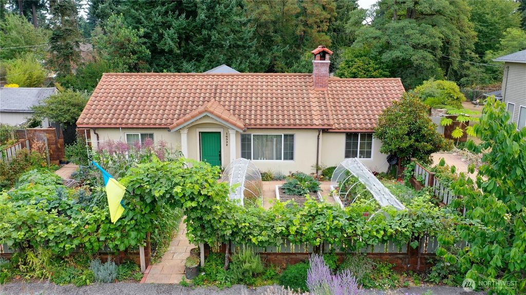 Photo of 16532 21st Avenue NE, Shoreline, WA 98155 (MLS # 2468155)