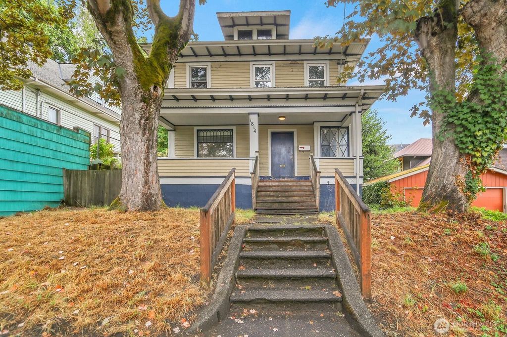 Photo of 1814 E Cherry Street, Seattle, WA 98122 (MLS # 2422920)