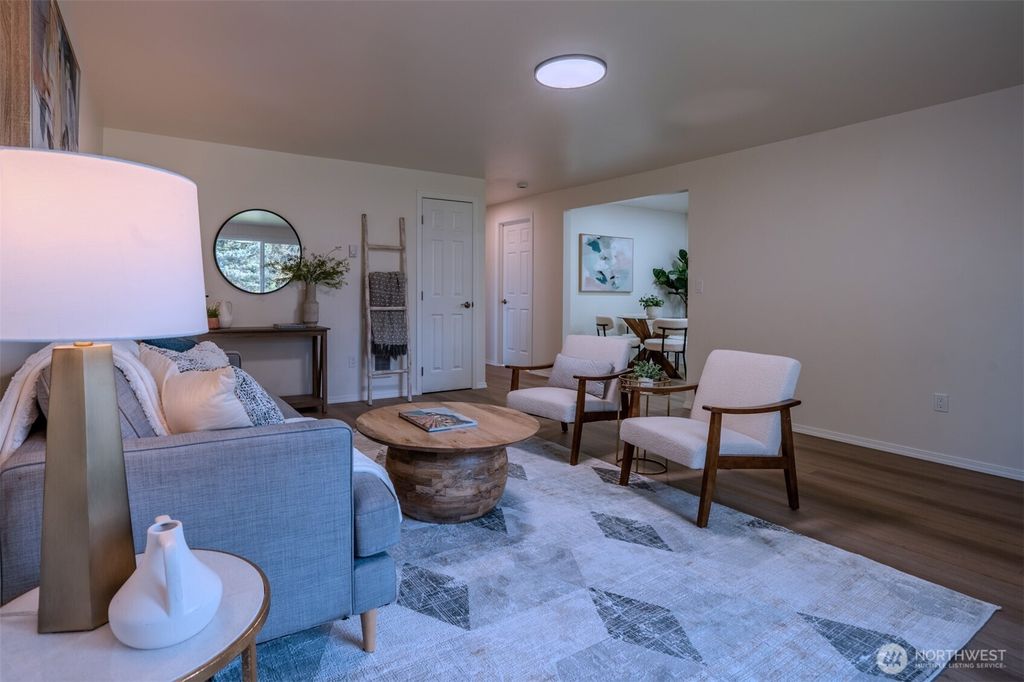 Photo of 6114 208th Street SW, Lynnwood, WA 98036 (MLS # 2511208)