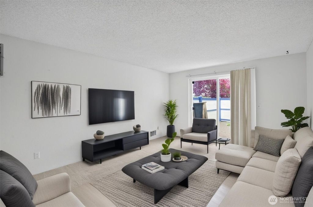 Photo of 31844 18th Avenue SW #37A, Federal Way, WA 98023 (MLS # 2452327)