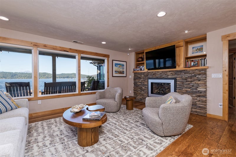 7627 E State Route 106